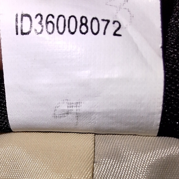 A Body by Victoria ladies Blazer in a size 0. Pre-loved and in great condition. - Picture 6 of 6